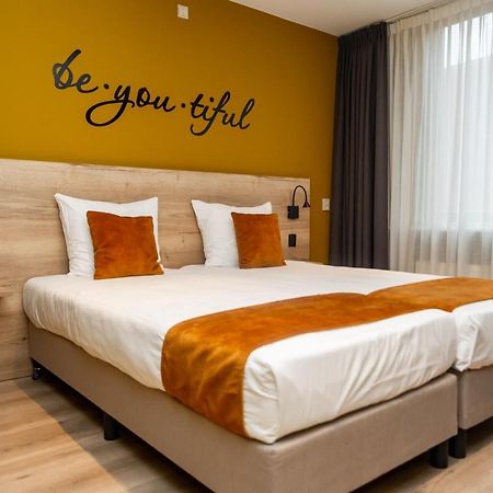 Hotel Onder De Linden โรเดิน ภายนอก รูปภาพ