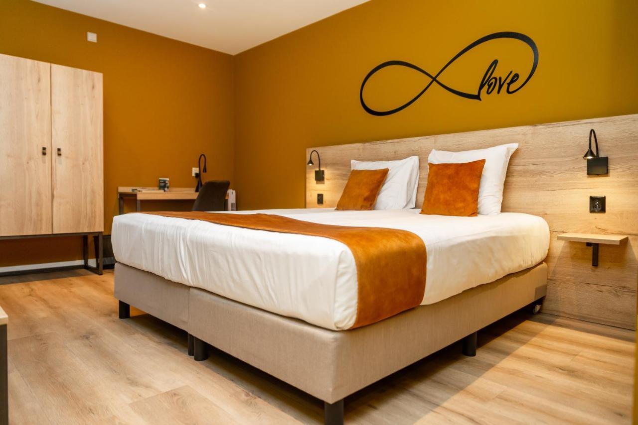 Hotel Onder De Linden โรเดิน ภายนอก รูปภาพ