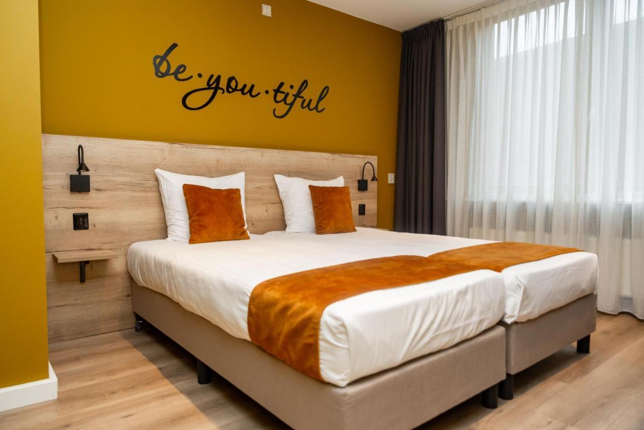 Hotel Onder De Linden โรเดิน ภายนอก รูปภาพ