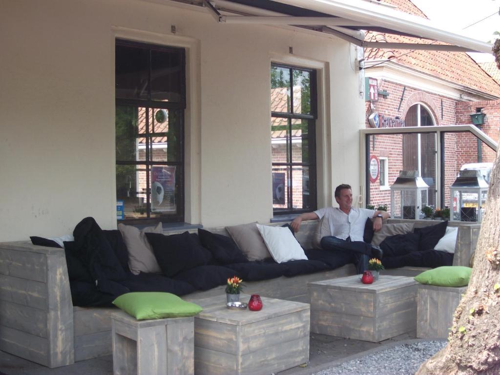 Hotel Onder De Linden โรเดิน ภายนอก รูปภาพ